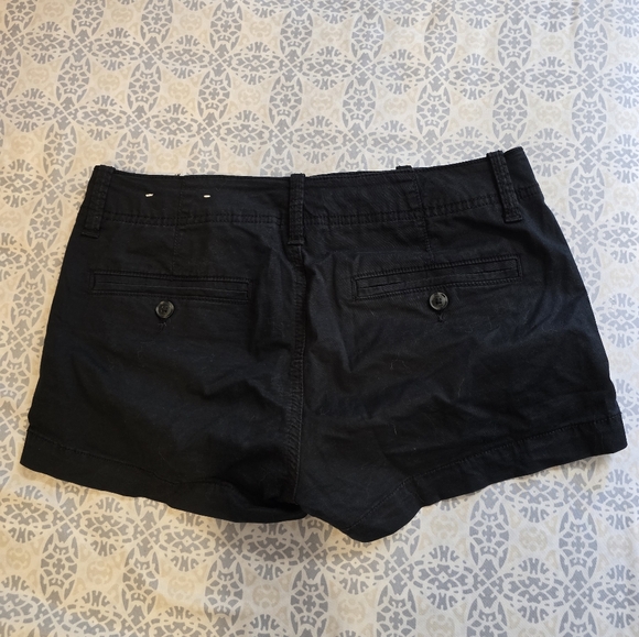 American Eagle Black Shorts | SZ 4 - Picture 2 of 4